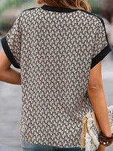 Women's Casual Printed Patchwork V-Neck Shirt – Comfortable Three-Quarter Sleeve Everyday Top