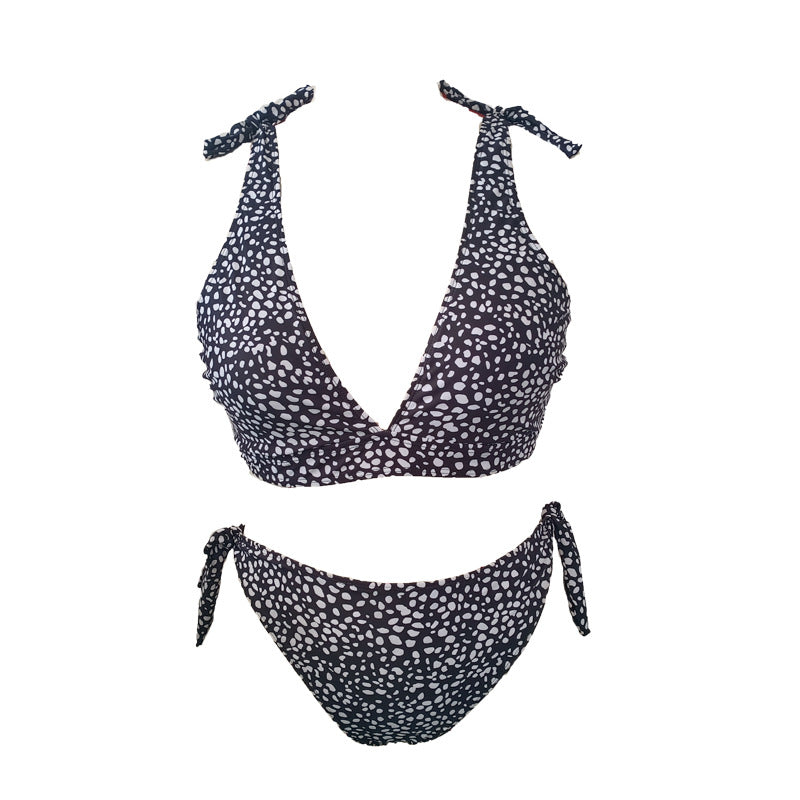 Plus Size Women’s Printed & Spotted One-Piece Swimsuit – Comfortable Stretch Swimwear for Beach & Pool