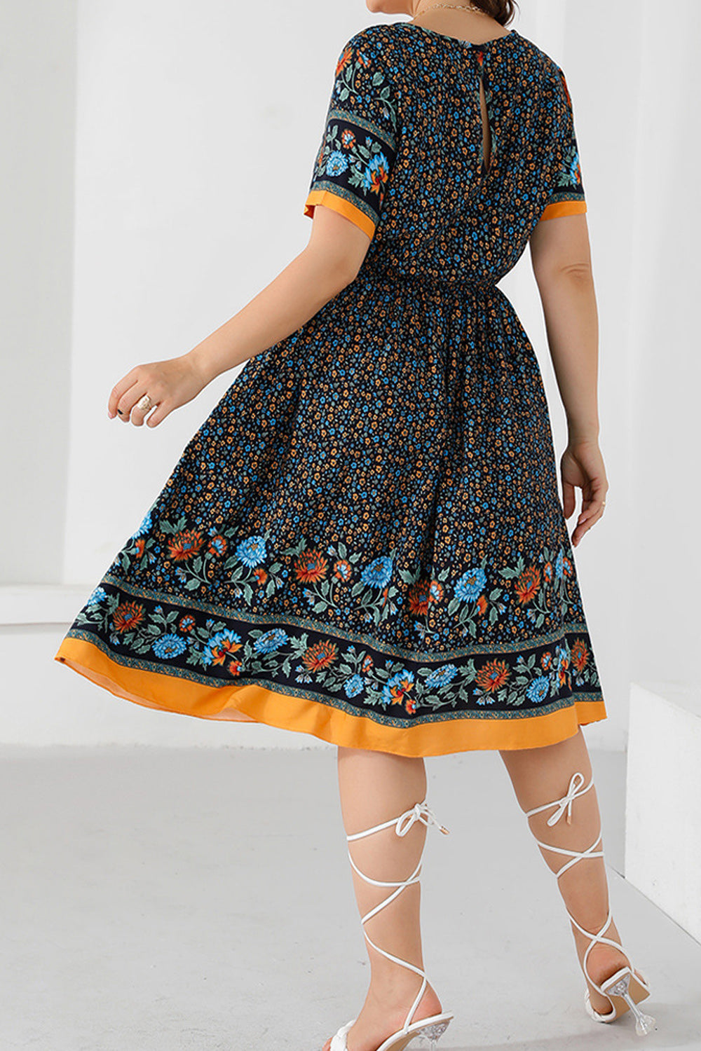 Women Plus Soft & Thin Short Sleeve Easy Round Neck Superb Floral Pattern Mid Length Comfy Summer Dress