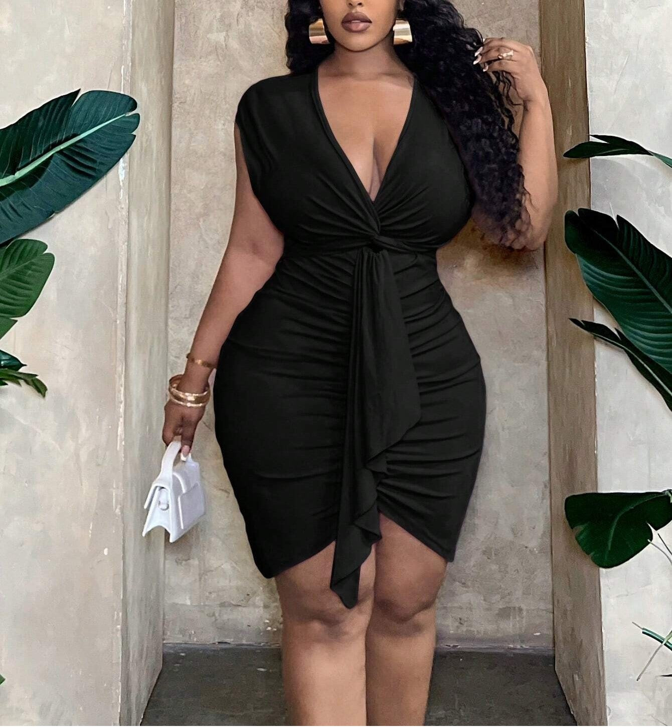 Plus Size Women's Summer Pure Desire V-Neck Pleated Waist Dress – Elegant Casual Hip Skirt