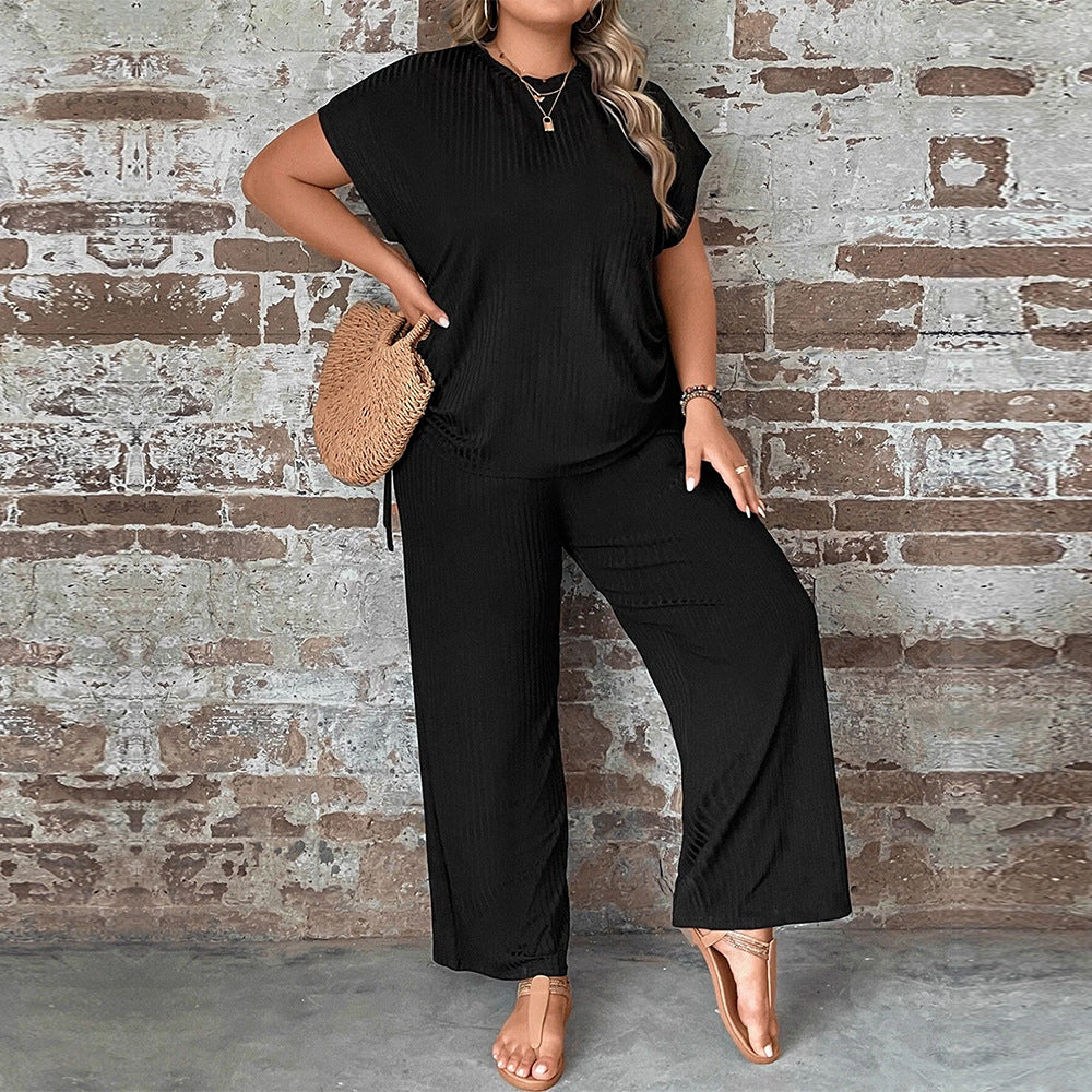 Plus Size Women's Round Neck Loose Casual Short-Sleeved T-Shirt & Elastic Waist Wide-Leg Pants Two-Piece Set