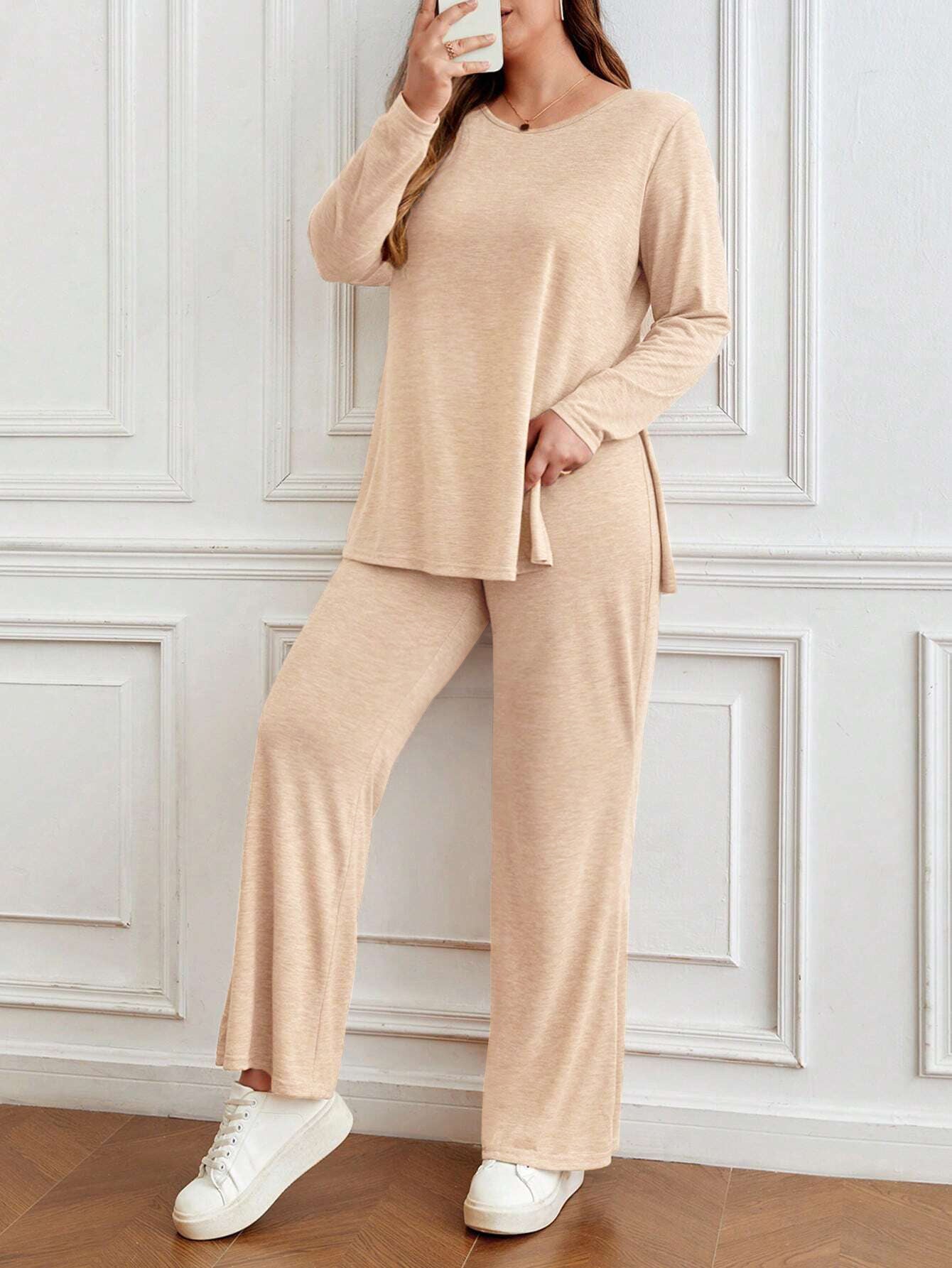 Plus-Size Women's Casual Round Neck Split Long-Sleeve T-Shirt & Wide-Leg Trousers Two-Piece Set