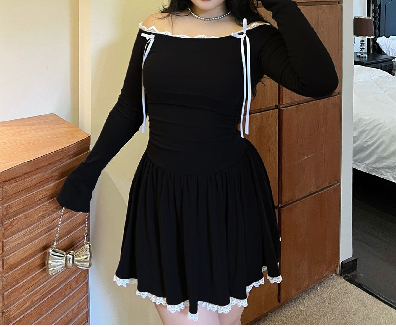 Plus Size One-Shoulder Lace Dress – Autumn Winter Slim Fit Short Skirt for Women