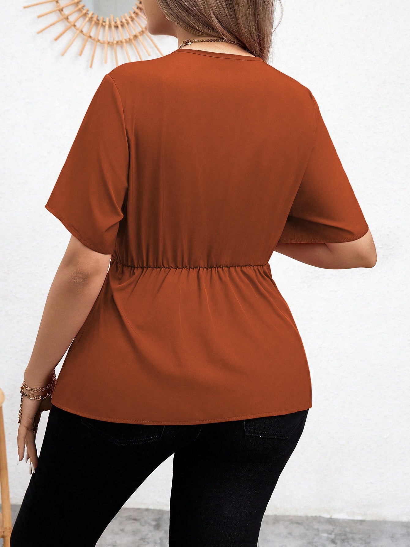 Women's Elegant V-Neck Waist T-Shirt – Summer New High-End Commuter Style Top