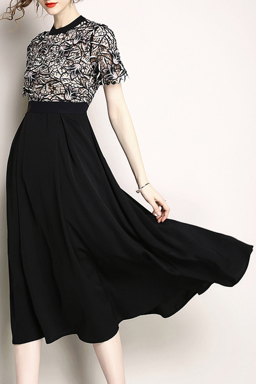 Women Short Sleeve Mid Length Solid Color Skirt Round Neck Convenient Lace Embroidery Dress
