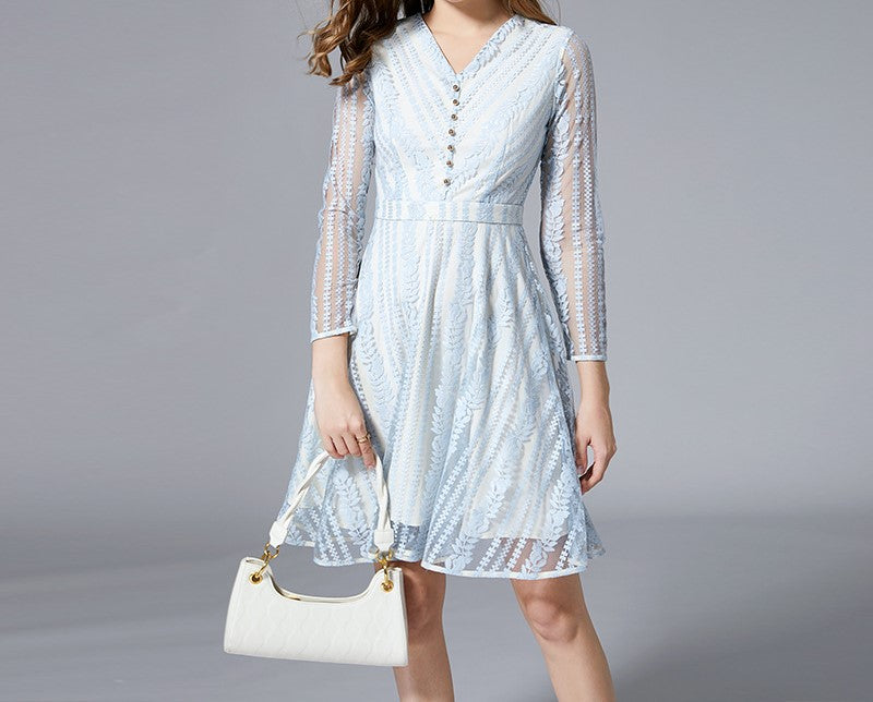 Elegant Spring & Autumn Plus-Size Lace A-Line Dress for Middle-Aged Women – Mid-Length V-Neck Fashionable Slimming Dress