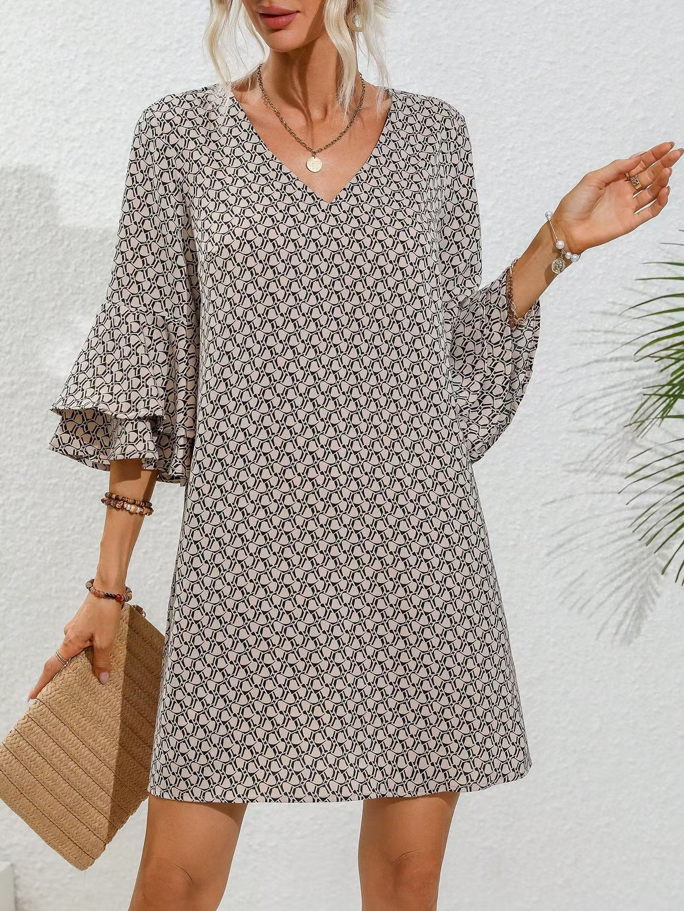 Women's Printed V-Neck Three-Quarter Sleeve Mid-Length Dress