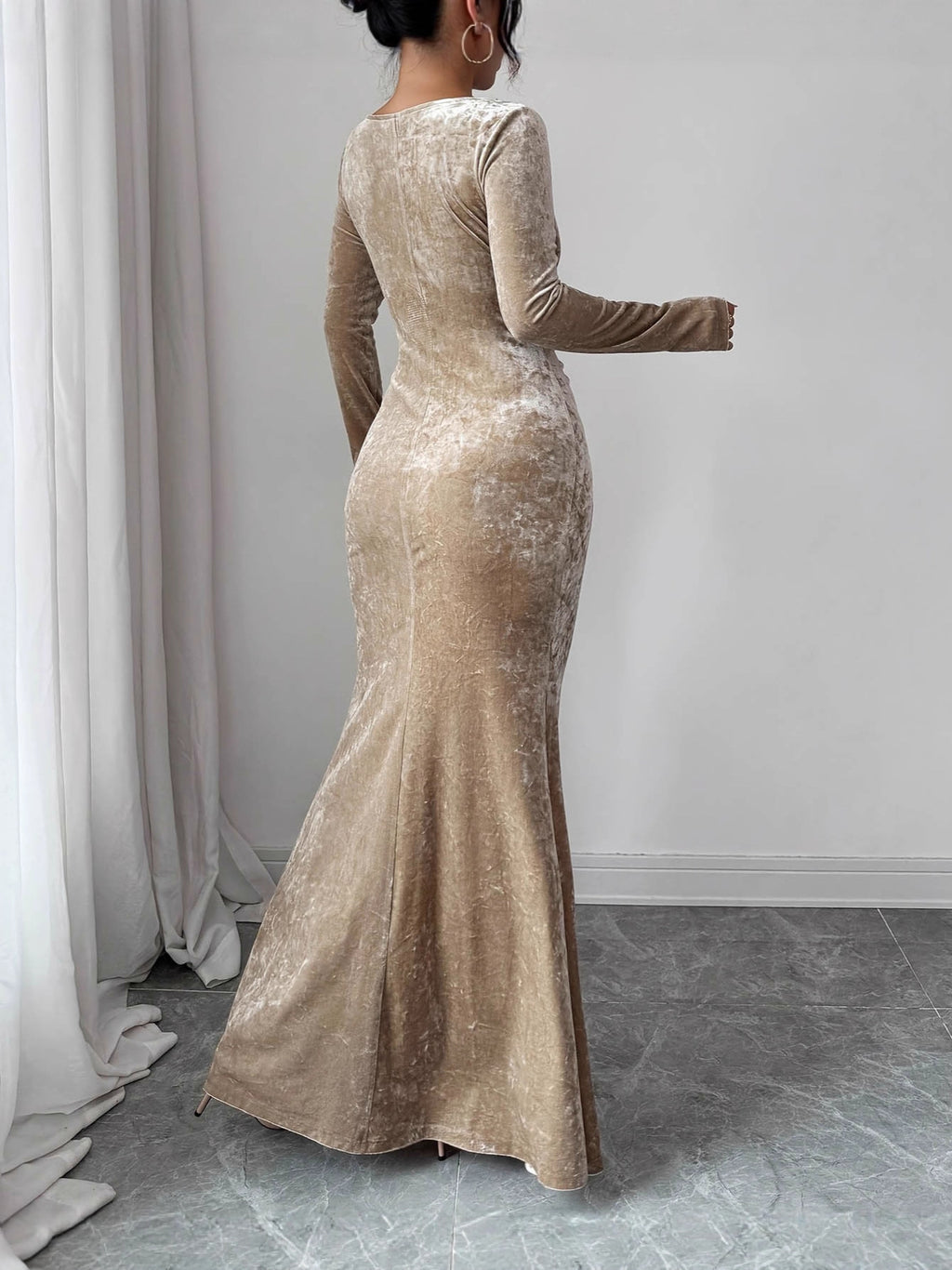 Women's Slim Fit Pleated Velvet Long Sleeve Evening Maxi Dress