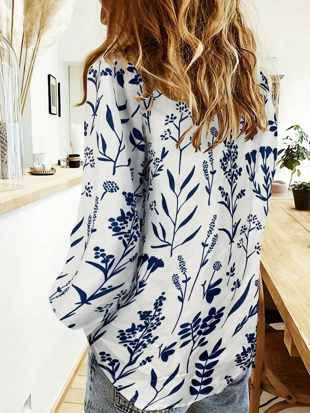 Spring/Summer Elegant Printed V-Neck Button-Down Long Sleeve Loose Fit Women's Shirt