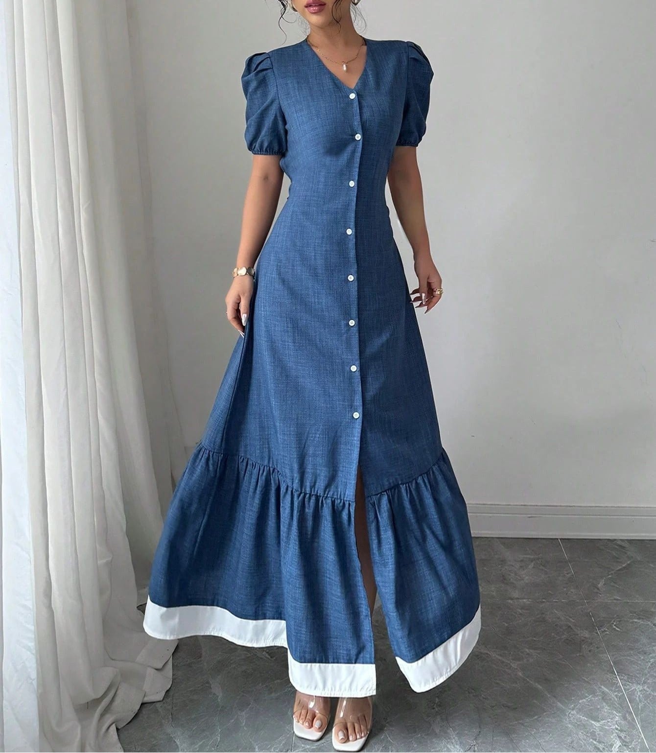 Women's Summer Color-Block Slim-Fit Long Dress with Button Detail and Waist-Enhancing Design