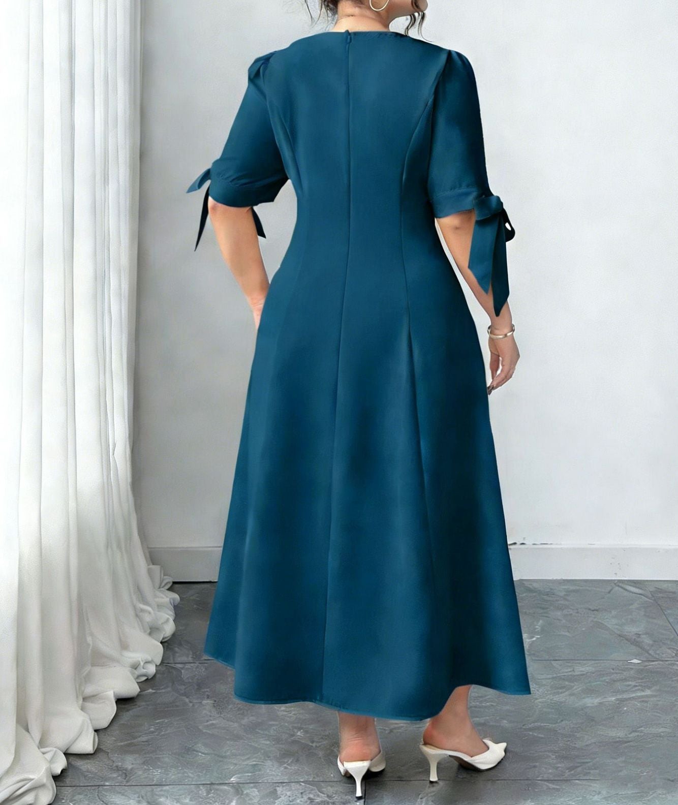 Women's Plus Size Solid Color V-Neck Elegant Maxi Dress