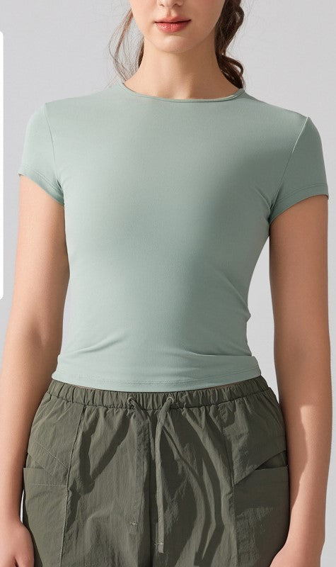 Lightweight Yoga T-Shirt for Women, Nude-Feel Breathable Sports Top, Slim-Fit Short Sleeve Training Shirt for Running, Fitness,