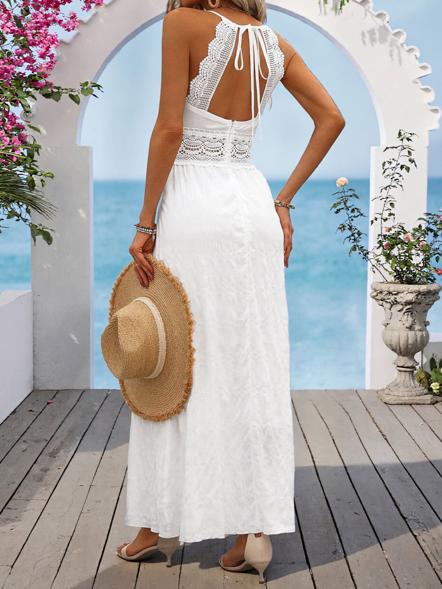 Fashion Beach Dress for Women Solid Color Hollow-Out Halter Neck Backless V-Neck Waist-Cinching Vacation Maxi Dress