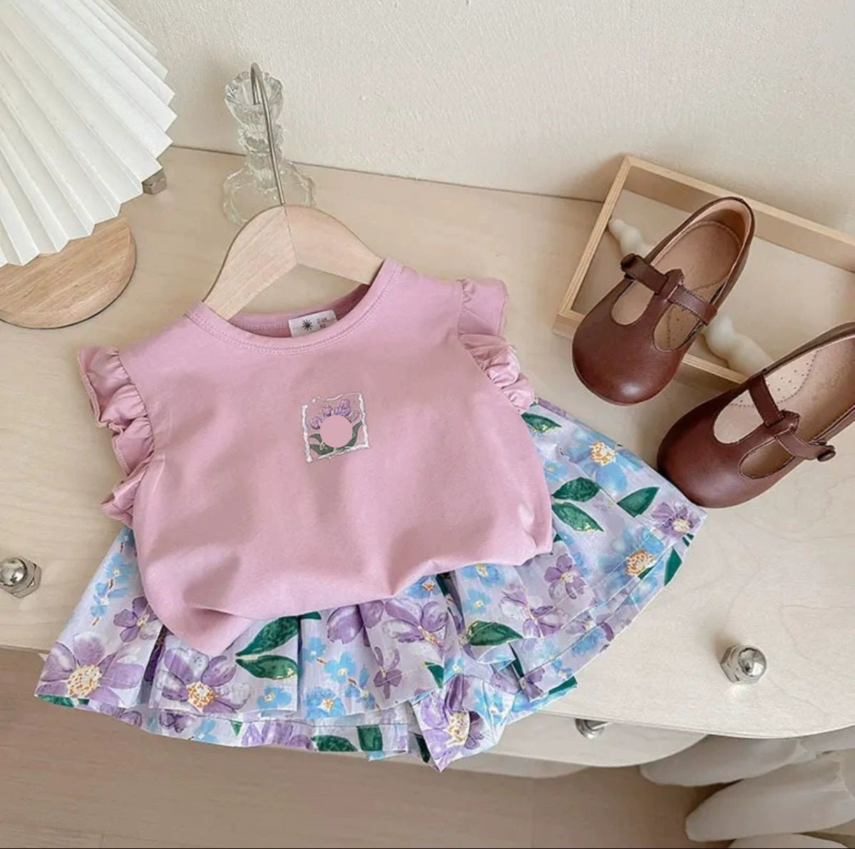 Summer Girls’ 2-Piece Outfit – Sweet Flying Sleeve Cartoon T-Shirt & Floral Shorts - RAC26JP5392BATS