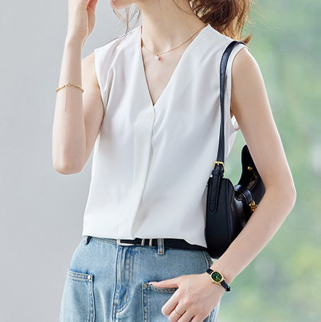 Women's Light Purple Casual Short-Sleeved Shirt - Lightweight Summer Top