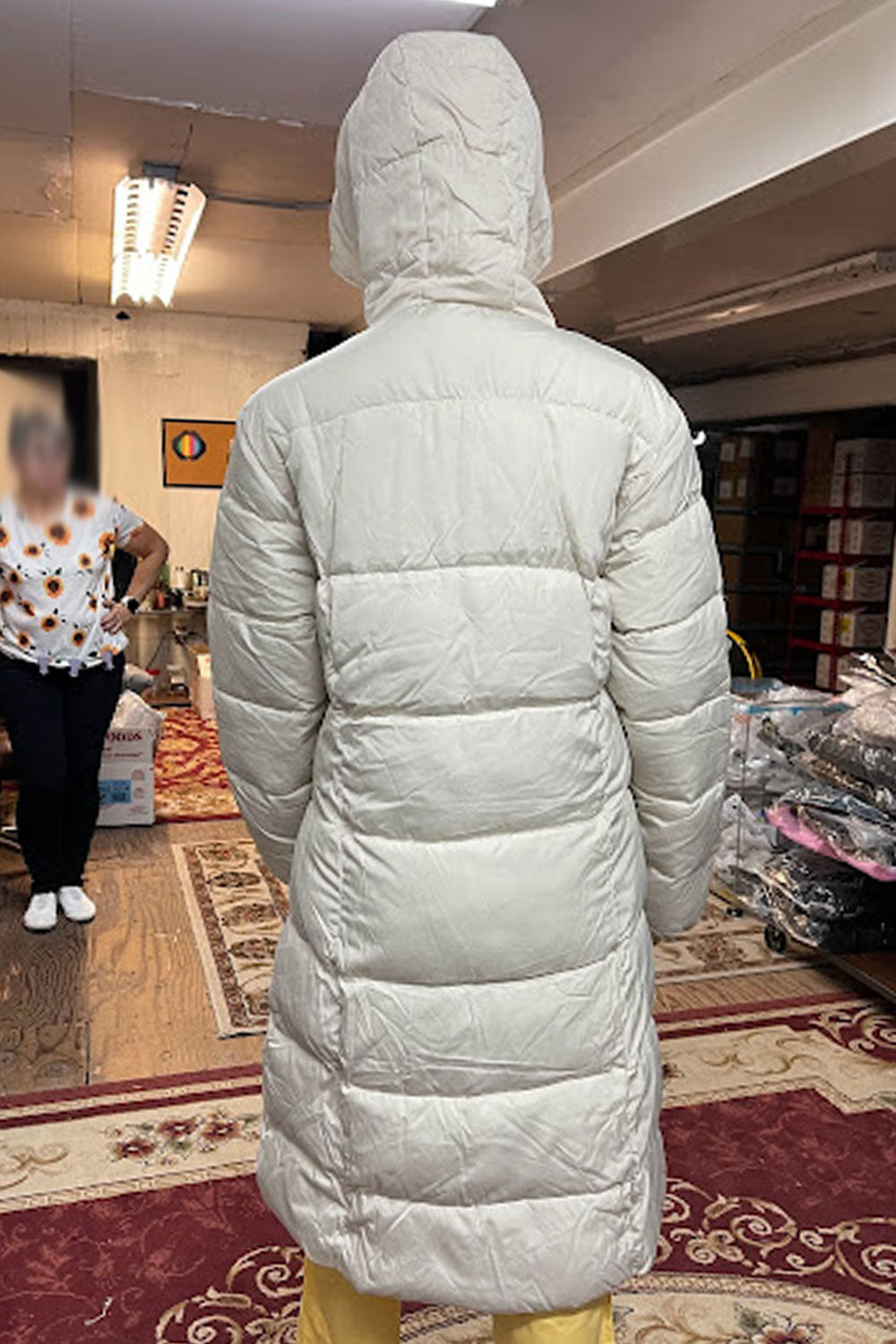 Women Baffle Styled Hooded Neck Warm Long Sleeves Front Zippered Closure & Side Slash Pocket Cozy Winter Padded Jacket