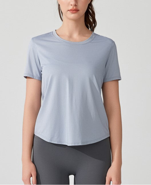 Women Short-Sleeved Yoga T-Shirt Vest - Lightweight Summer Fitness Top with Loose Fit and Breathable Hollow Back Design