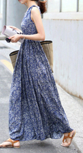 Women Floral Sleeveless Pleated Long Dress