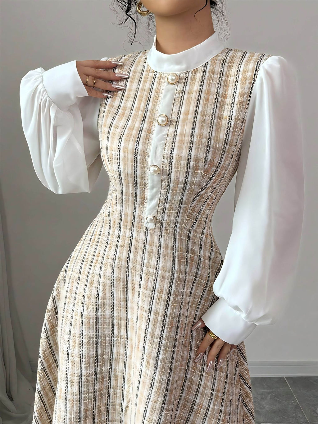 Winter Elegant Waist-Defined Long Sleeve Dress with Tailored Fit and Modern Fashion Design