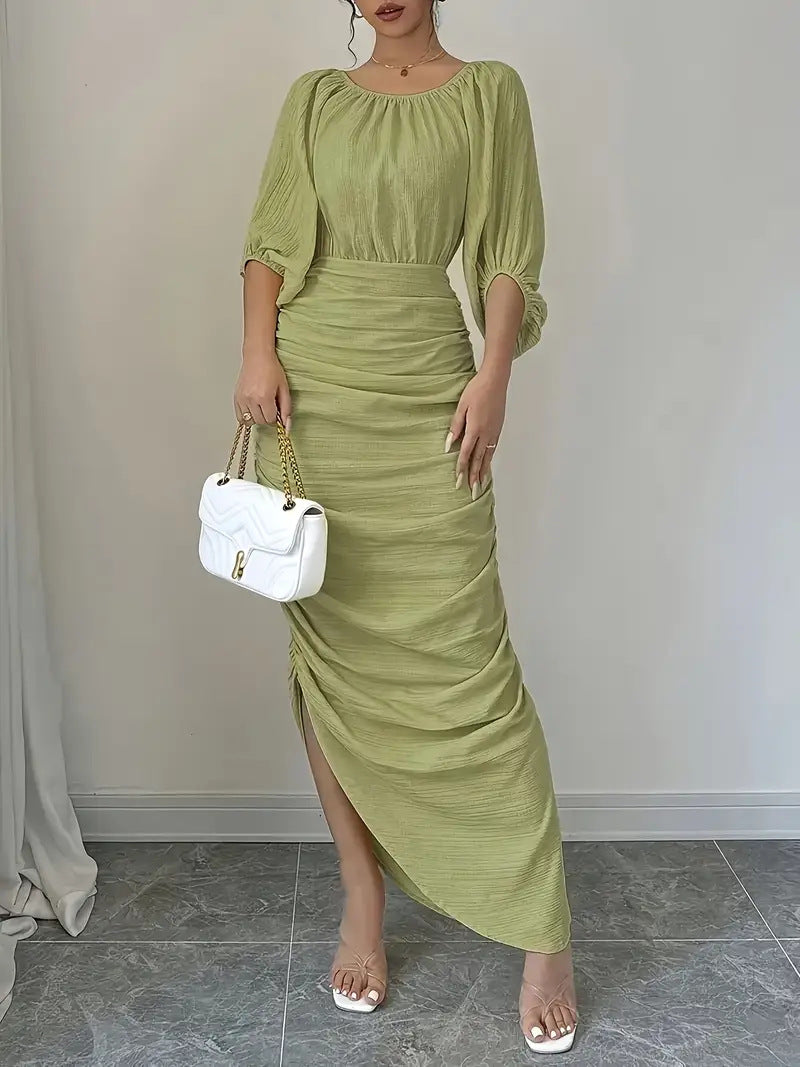 Women's Slim Fit Pleated Solid Color Dress – Elegant Waist Design, Comfortable Everyday Midi Dress