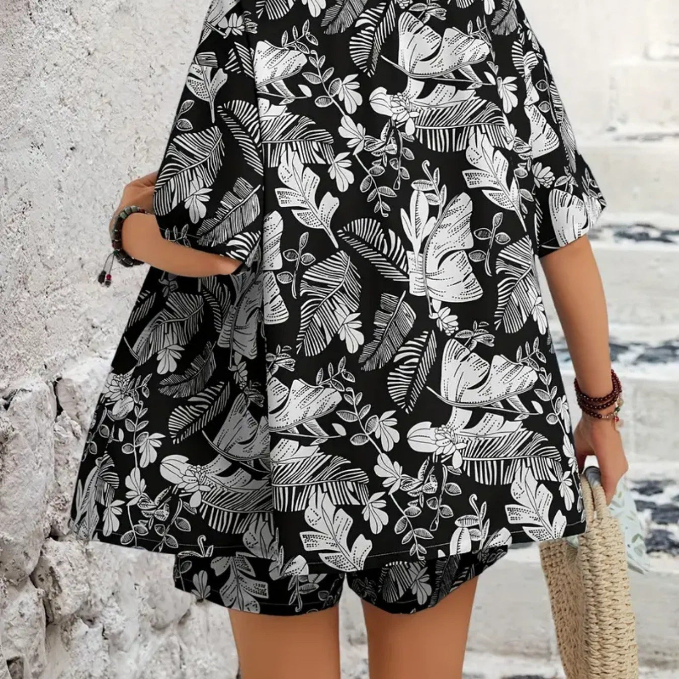 Women's 2-Piece Printed Lapel Short Sleeve Button-Up Shirt & Casual Shorts Set