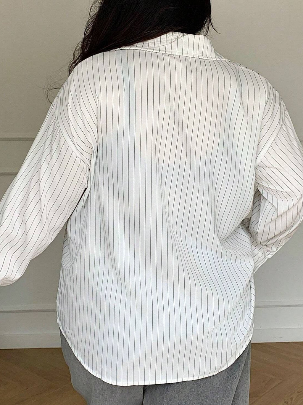 Women's Plus Size Long Sleeve Loose Fit Button-Up Shirt – Casual Everyday Comfort Top