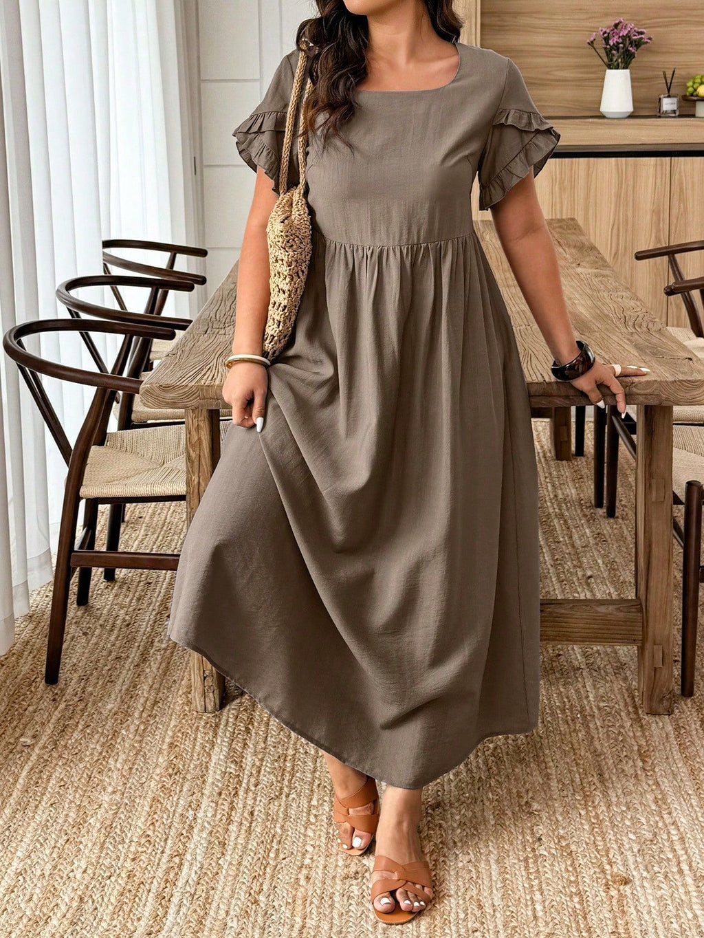 Summer Women's Short-Sleeved Plus-Size Casual Midi Dress with Relaxed Fit