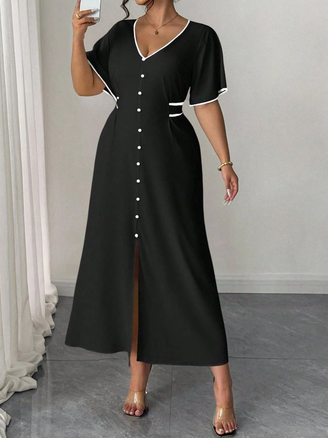 Women's Plus-Size Elegant Midi Dress with Flattering Fit, Soft Fabric, Classic Style, Comfortable Everyday Wear