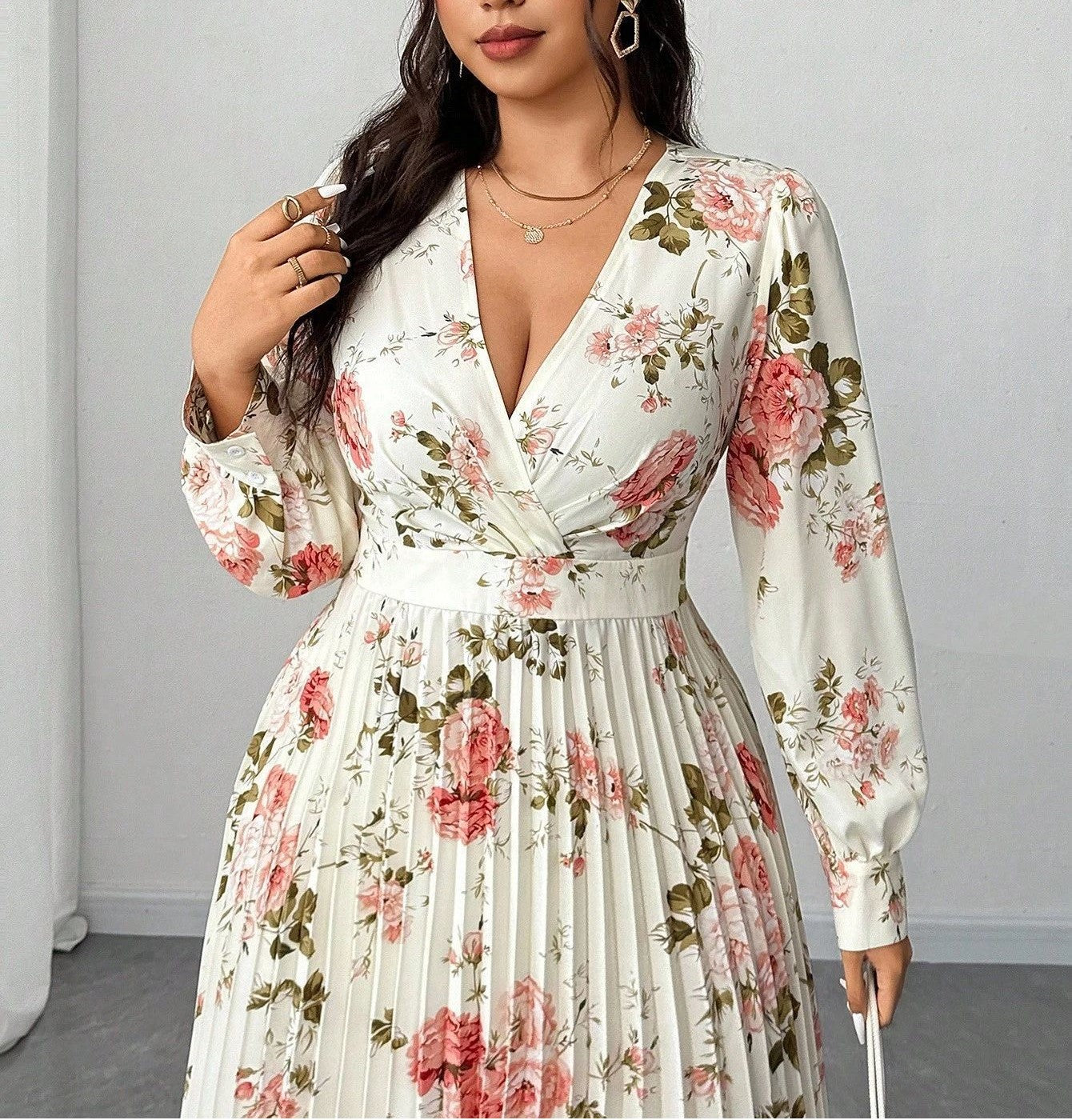 Floral Print Plus Size Long Dress for Women V-Neck Long Sleeve Pleated Waist-Defining Maxi Dress
