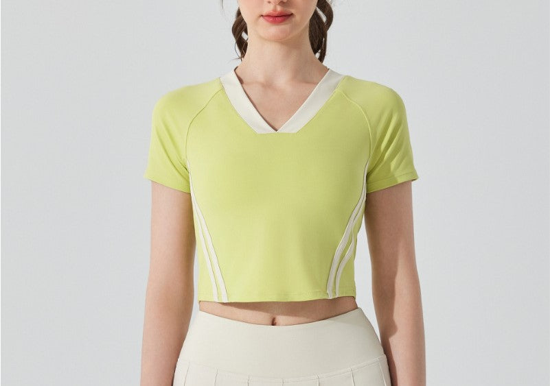 Yoga T-Shirt Sports Fitness Running Short-Sleeved Retro V-Neck Antibacterial Navel Top for Golf & Tennis