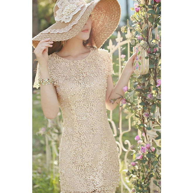 Women's Stereo Flower Embroided Short Sleeves Wedding Dress Beige