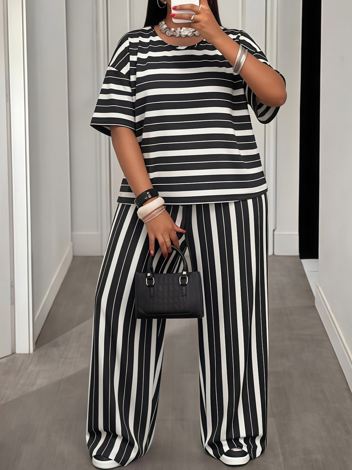 Women’s Black and White Striped Print Loose Fit Drop-Shoulder Short-Sleeve Top and Wide-Leg Pants Set