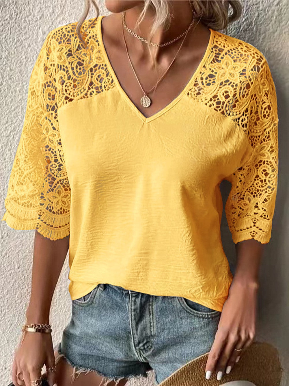 Summer Casual V-Neck Hollow-Out Solid Color Five-Quarter Sleeve Top for Women – Lightweight Relaxed Fit Everyday Blouse