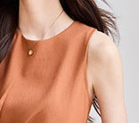 Elegant Hepburn-Inspired Black Sleeveless Summer Dress with Defined Waist