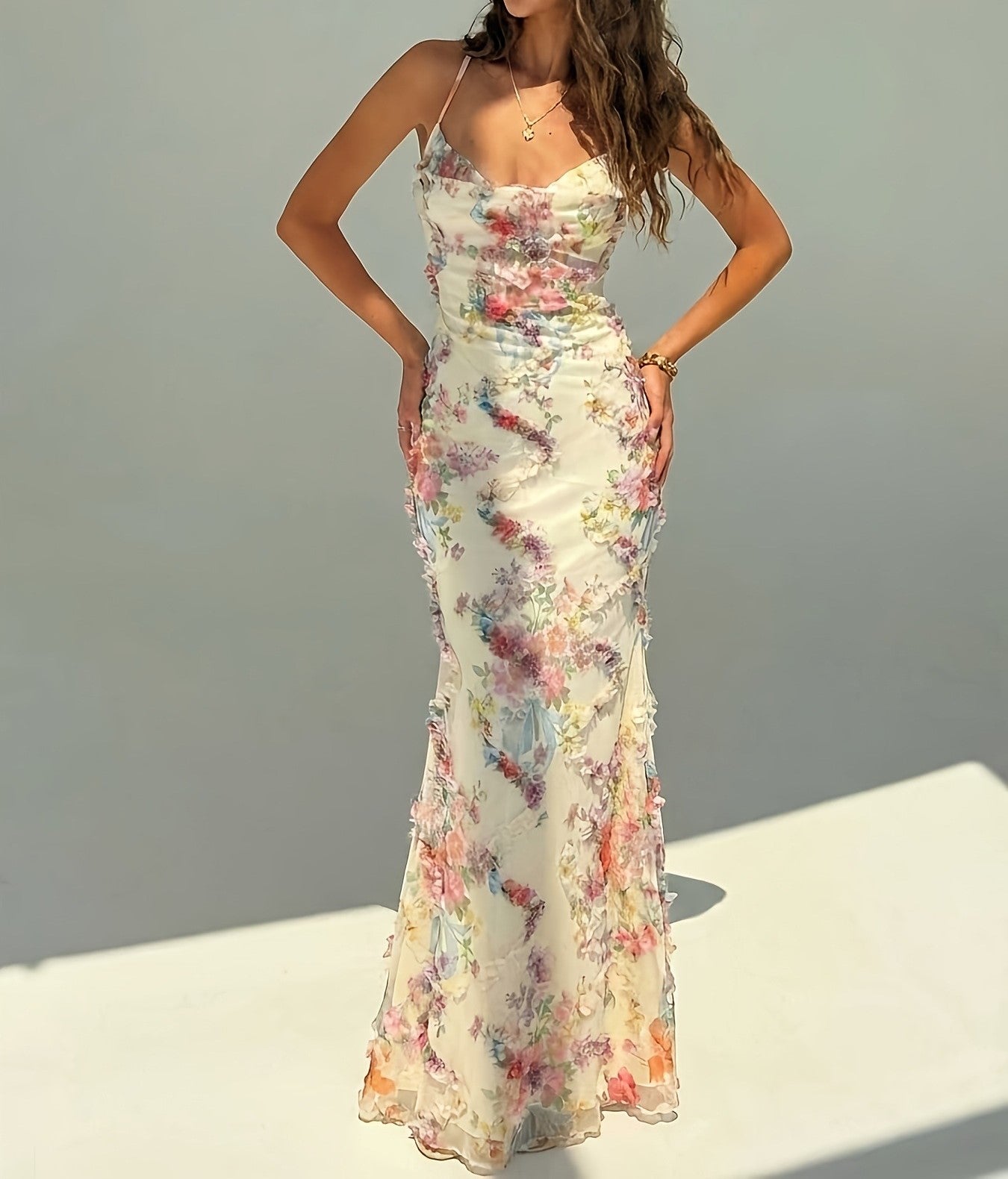 Women's Summer Romantic Pleated Slim Fit Fishtail Long Dress – Elegant Suspender Maxi Dress with Flattering Silhouette