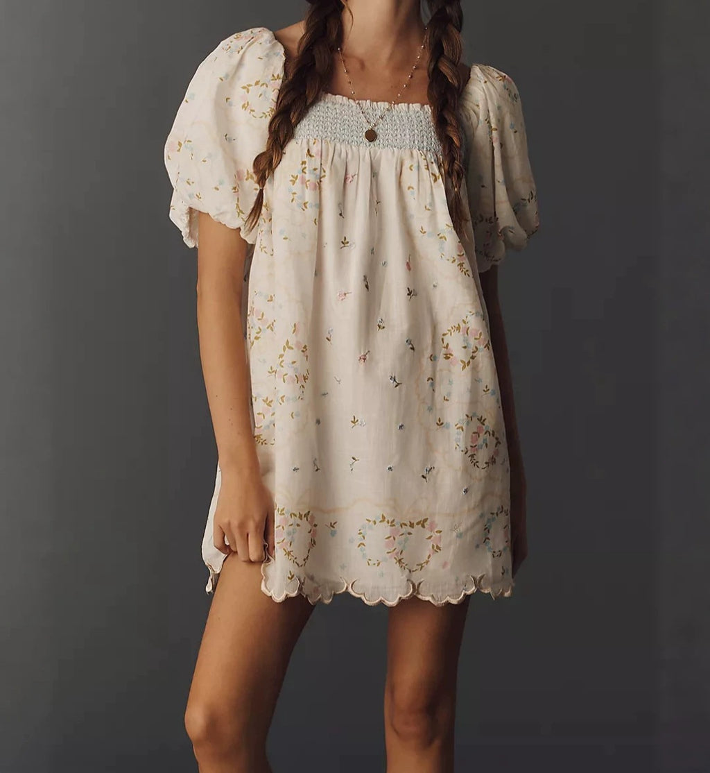 Women's Summer Lace-Trimmed Printed Puff Sleeve Dress with Low Neckline