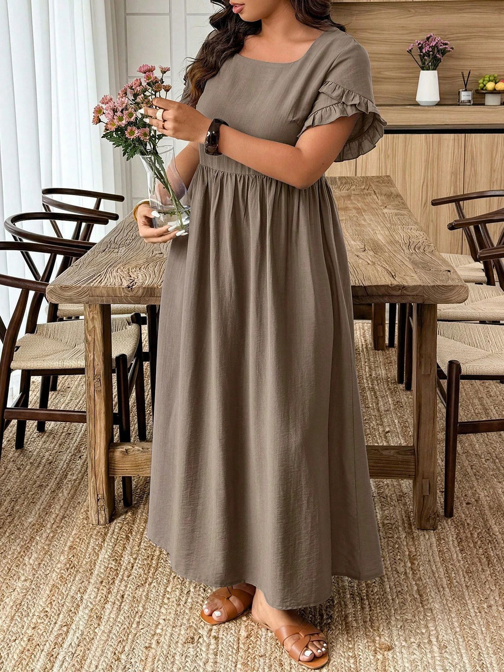 Summer Women's Short-Sleeved Plus-Size Casual Midi Dress with Relaxed Fit