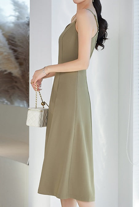 Women’s Hepburn-Inspired Strap Dress