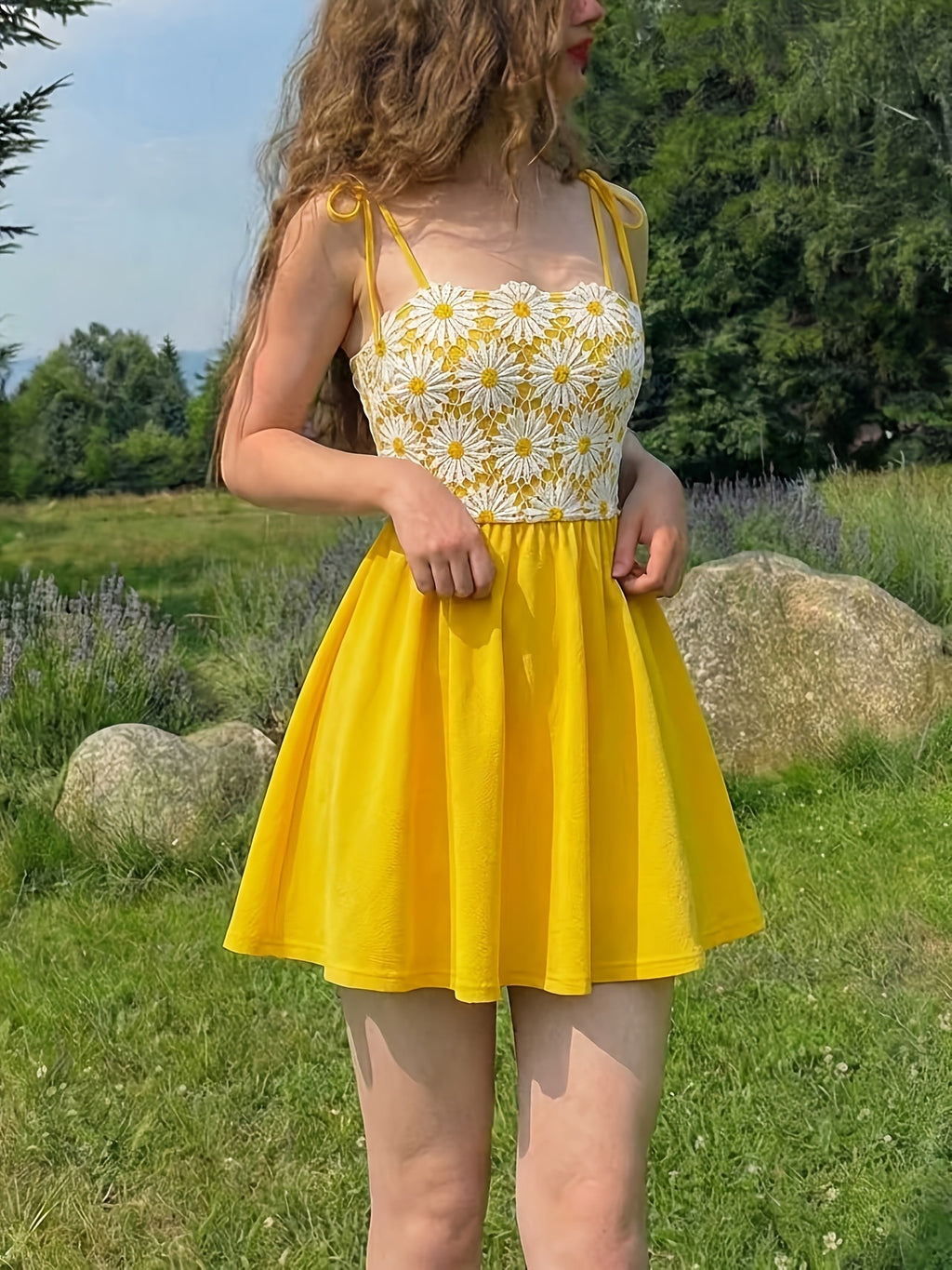 Women's Yellow Sundress with Daisy Embroidery – A-Line Sleeveless Summer Dress for Vacation, Casual Wear and Beach Outfits