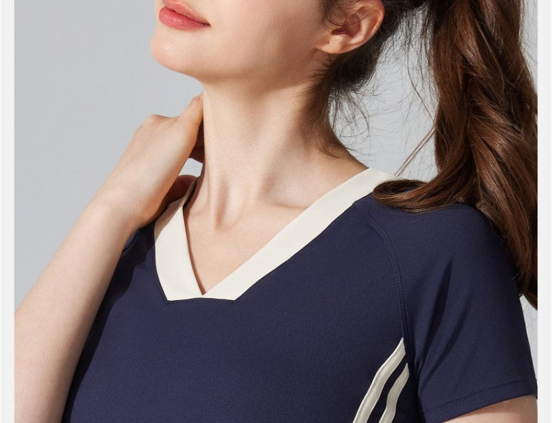 Yoga T-Shirt Sports Fitness Running Short-Sleeved Retro V-Neck Antibacterial Navel Top for Golf & Tennis