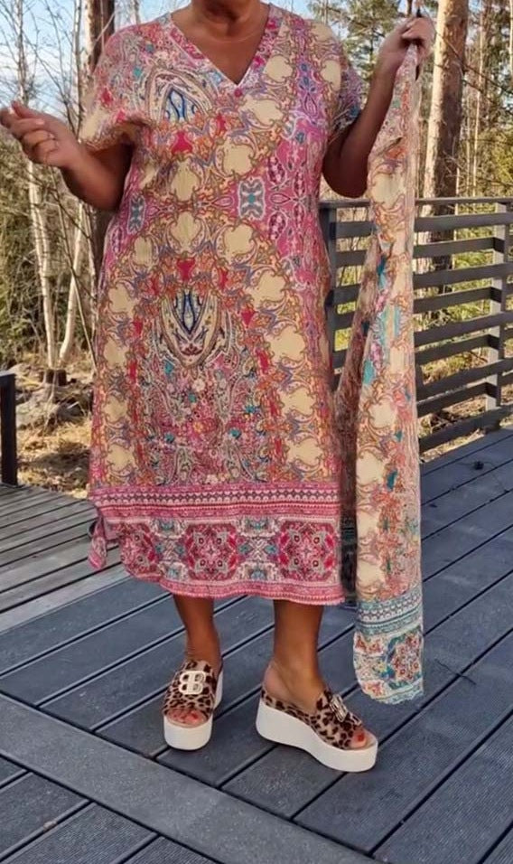 Women’s Printed V-Neck Short Sleeve Dress