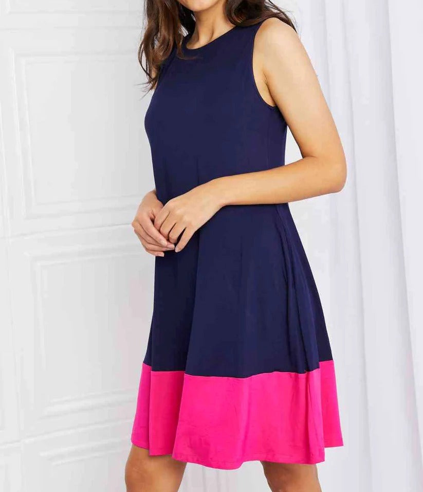 Women's Yelete Full Size Two-Tone Sleeveless Mini Dress with Pockets