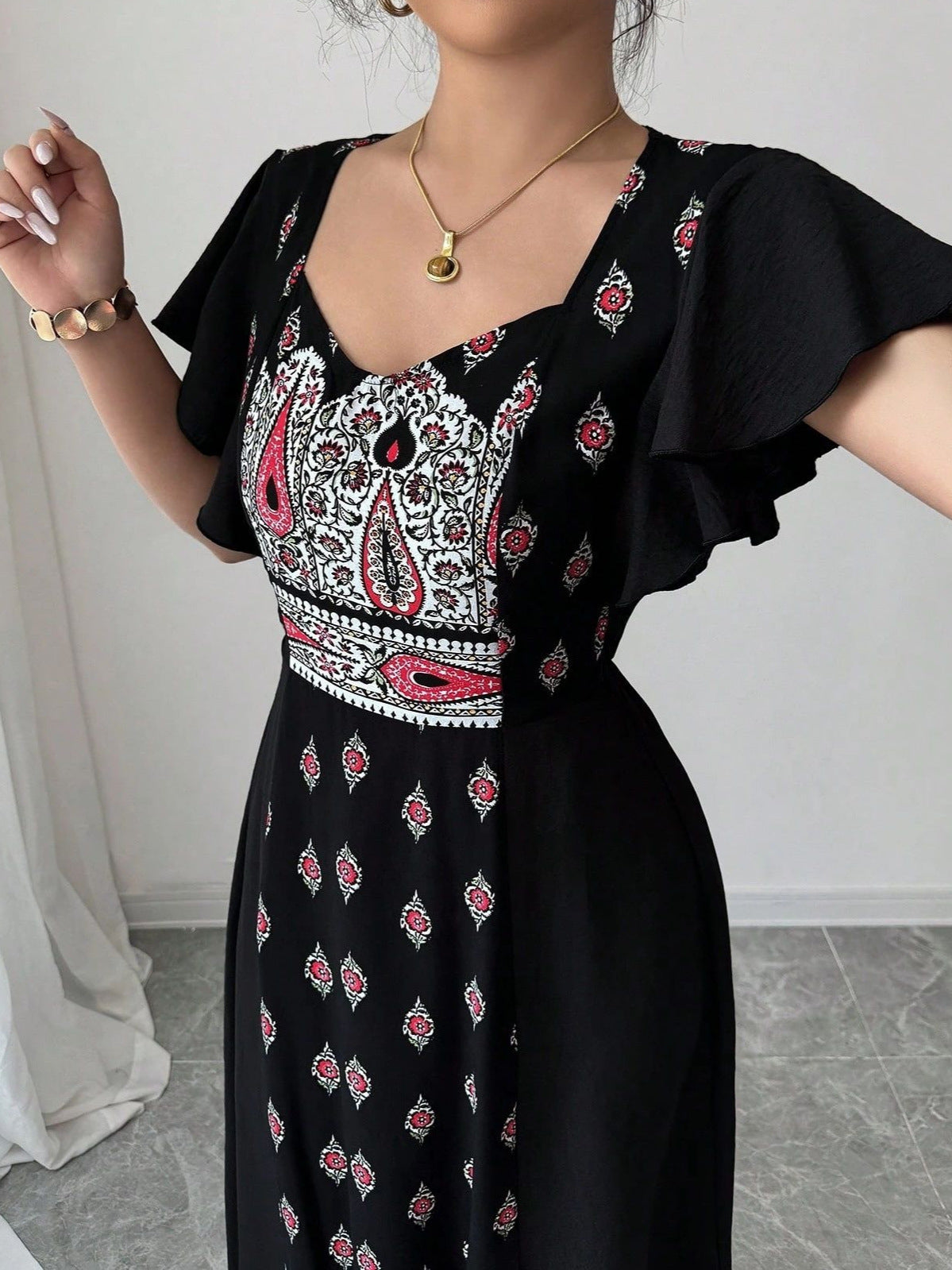 Women's Ethnic Print Maxi Dress – Elegant Waist-Defining Long Dress with Relaxed Fit and Short Sleeves