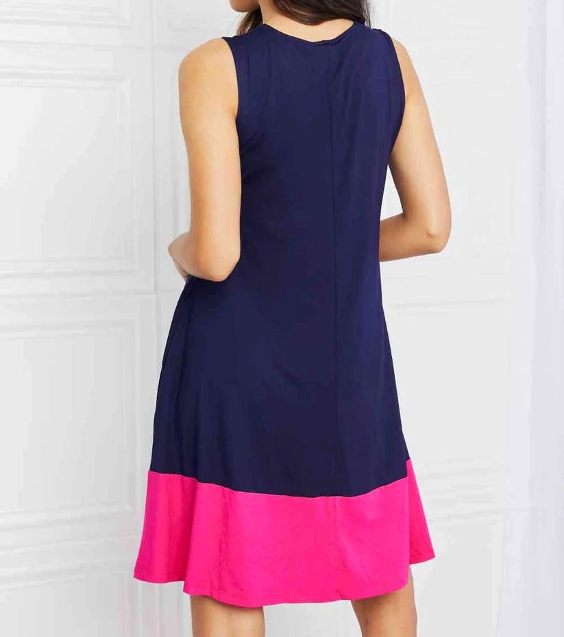 Women's Yelete Full Size Two-Tone Sleeveless Mini Dress with Pockets