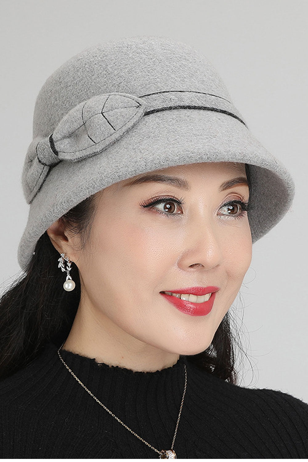 Women Warm Solid Colored Outdoor Windproof Elegant Beret Hat