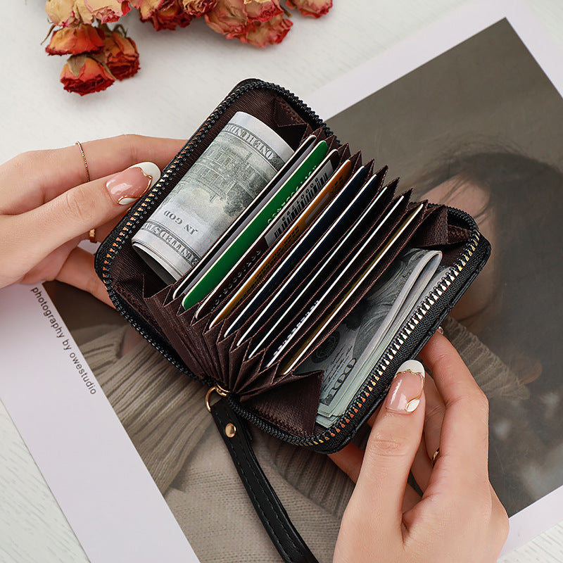 Women's Short Accordion Card Holder – Fashionable Multi-Card Slot Wallet, Heart Style ID & Coin Purse