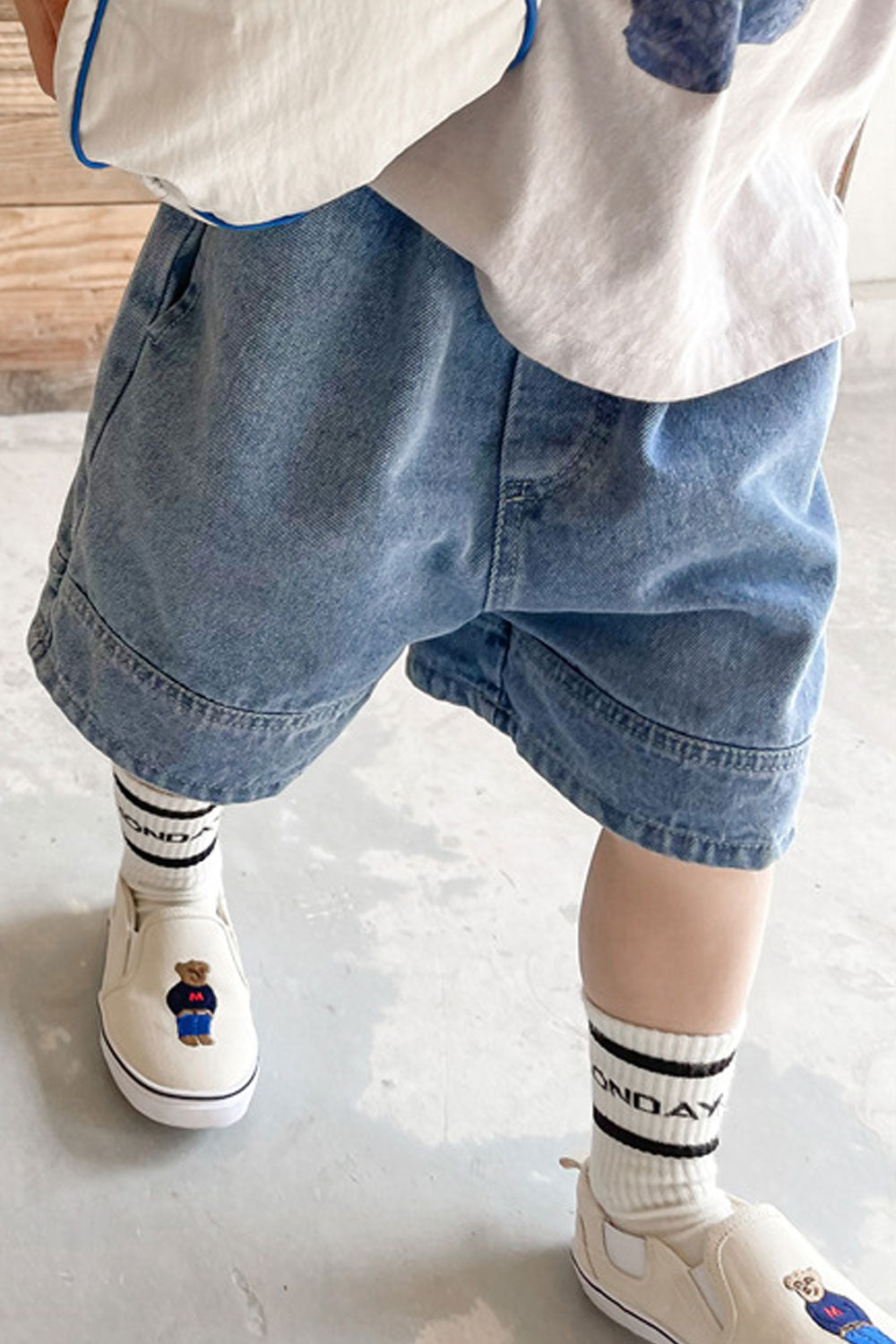 Kids Boys New Fashionable High Waist Elastic Belt Solid Color Pattern Sports Style Summer Trendy Casual Five-Point Pants Denim S