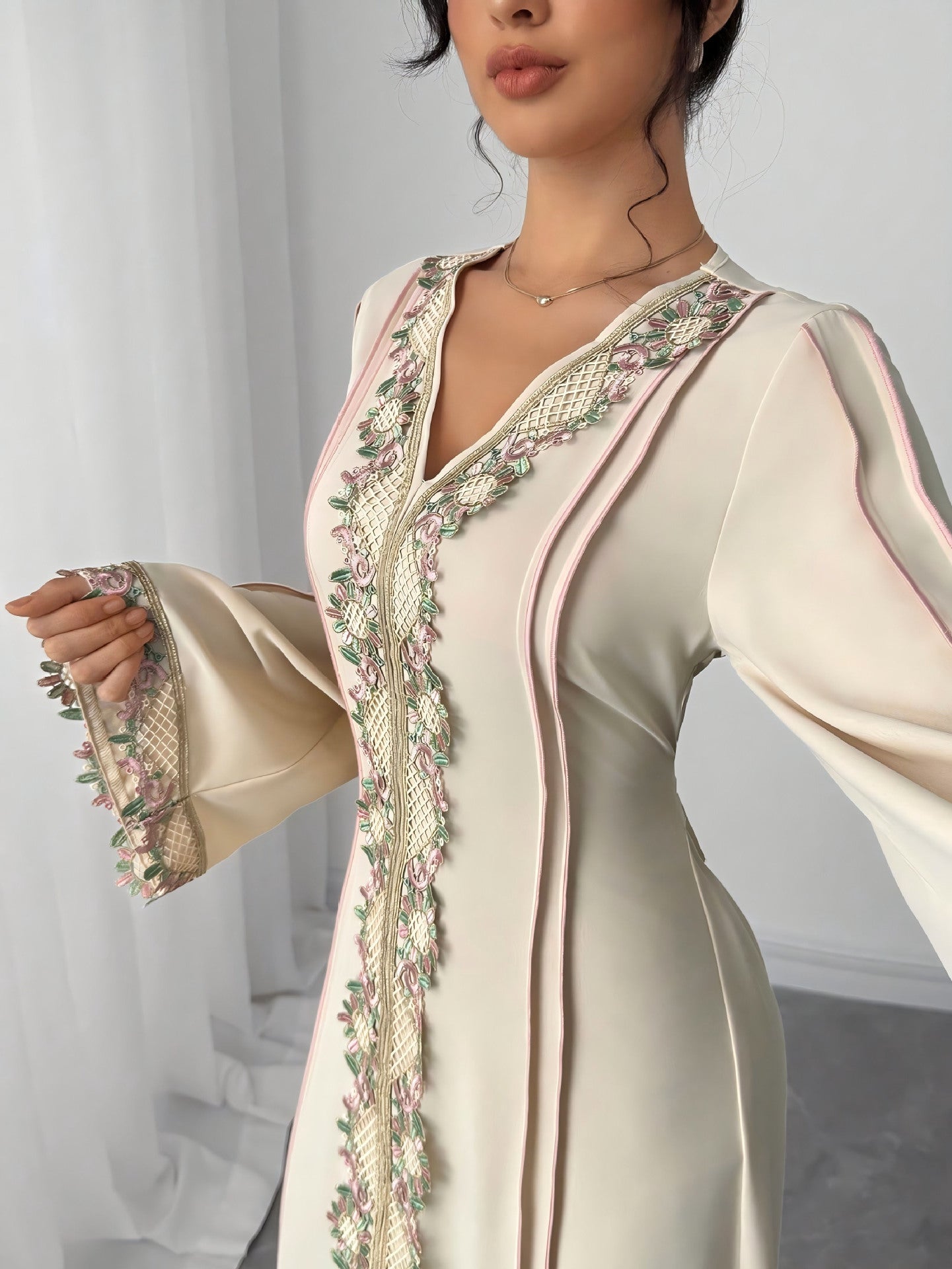 Women's Elegant Lace Long Robe Dress Loose Fit Fashion Maxi Dress for Casual Party Vacation Wear