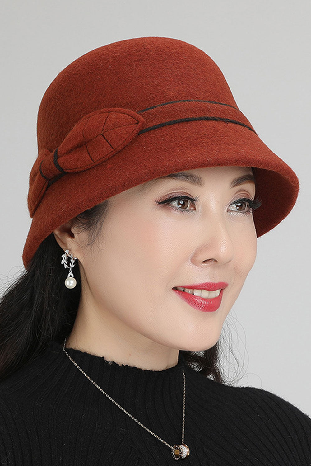 Women Warm Solid Colored Outdoor Windproof Elegant Beret Hat