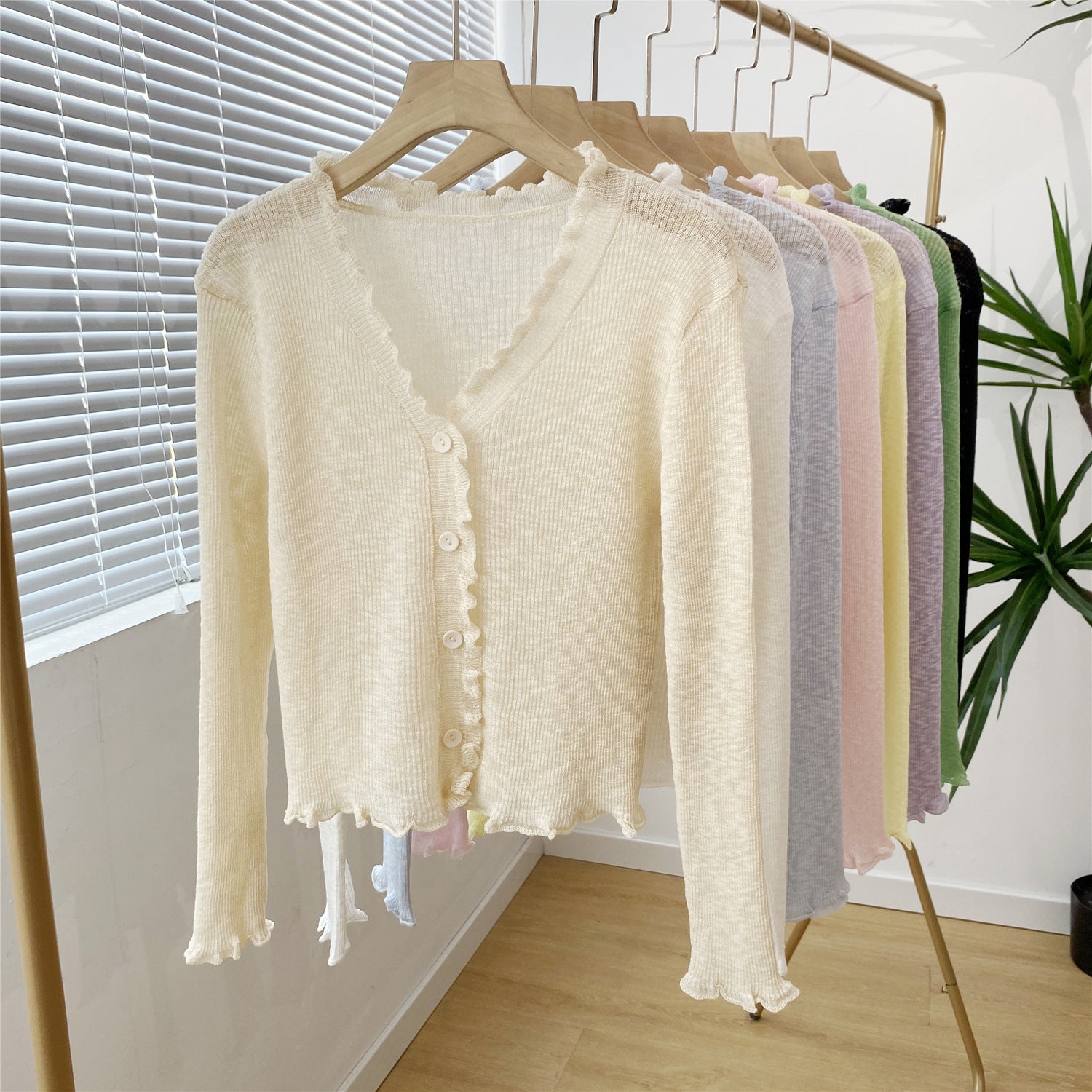 Women's Lightweight Ruffled Knitted Cardigan - Long Sleeve V-Neck Sunscreen Cover-Up